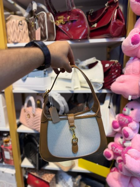شنته Gucci