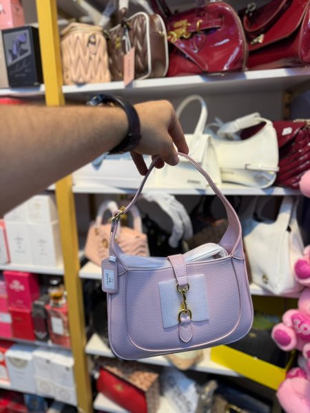 شنته Gucci