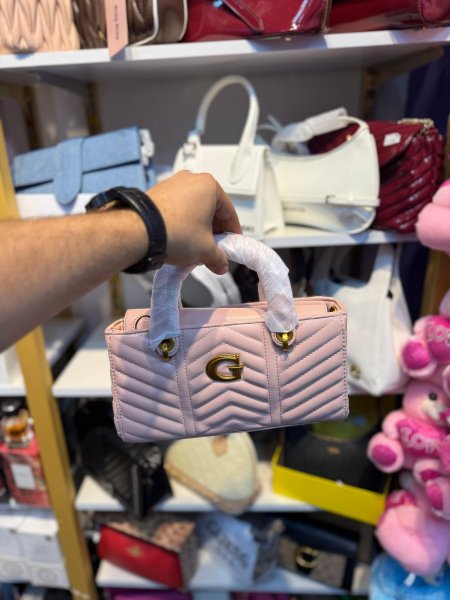 شنته Guess